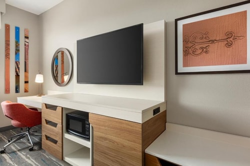 King Studio Suite Near Marina Liquor SAN 2 Luxury Bookings