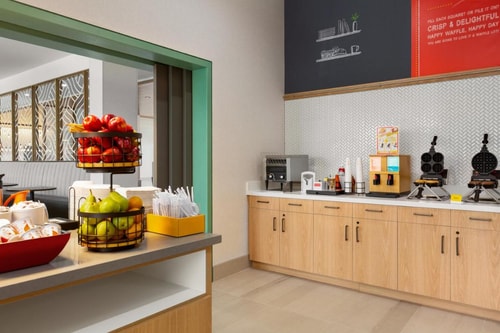 King Studio Suite Near Marina Liquor SAN 9 Luxury Bookings