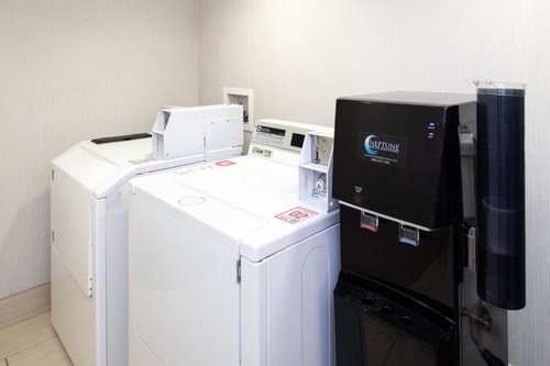 King Room Near Niles College SAN 11 Luxury Bookings