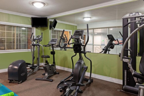 Standard King Room Near Lucent Education SAN 7 Luxury Bookings