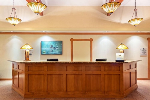 Queen Studio Suite Near Kezar Life Sciences SAN 8 Luxury Bookings
