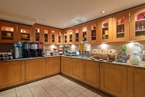 Queen Studio Suite Near Kezar Life Sciences SAN 14 Luxury Bookings