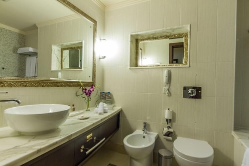 Superior Room Near LuLu Center By Luxury Bookings 1 Luxury Bookings