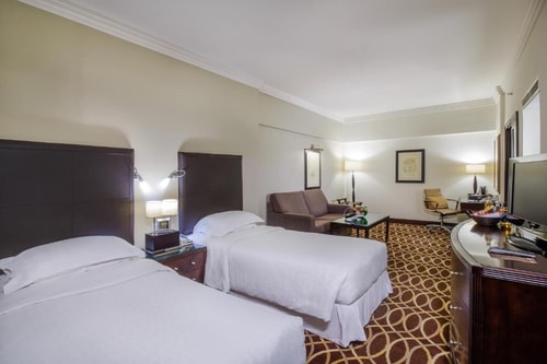 Superior Room Near LuLu Center By Luxury Bookings 28 Luxury Bookings