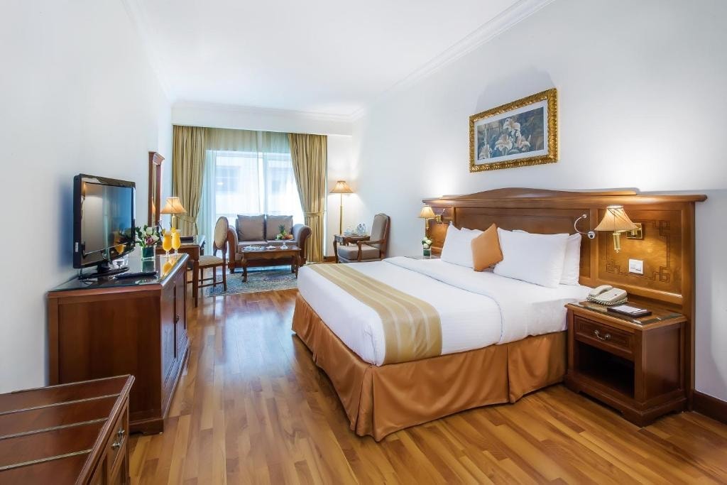 Deluxe Room Near The Waves Residence Dubai Luxury Bookings