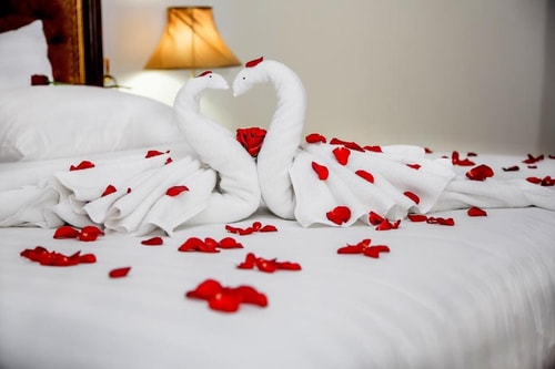 Deluxe Room Near The Waves Residence Dubai 7 Luxury Bookings