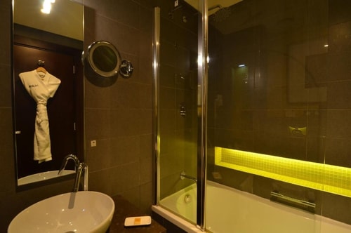 Classic Room Near Tea Stall 15 Luxury Bookings