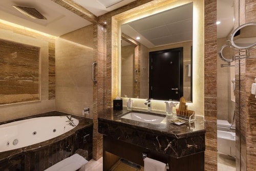 Standard Room Near Day To Day 7 Luxury Bookings