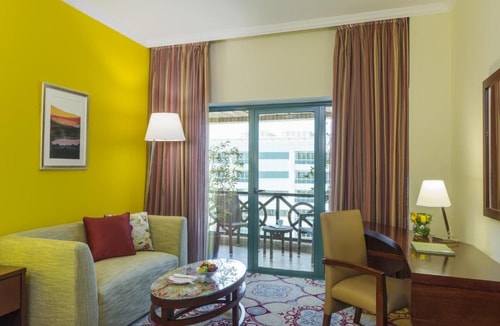 Deluxe Room Near Al Kabayel Discount Centre 15 Luxury Bookings