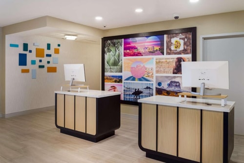 One Bedroom Suite Near Ideaya Biosciences SAN 6 Luxury Bookings