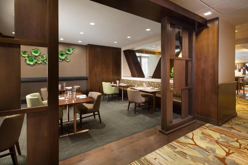 Guest Room Near Bayfront Park SAN 5 Luxury Bookings