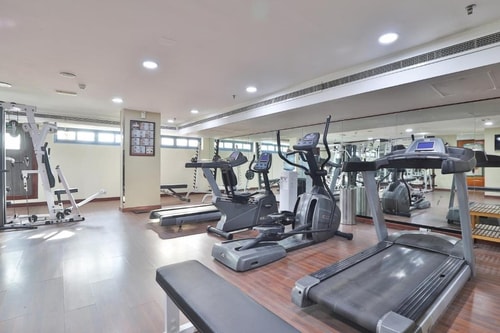 Standard Room Near Olympus fitness By Luxury 6 Luxury Bookings