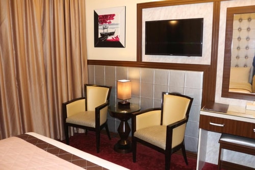 Standard Room Near Dubai star international 6 Luxury Bookings