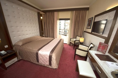 Standard Room Near Dubai star international 1 Luxury Bookings