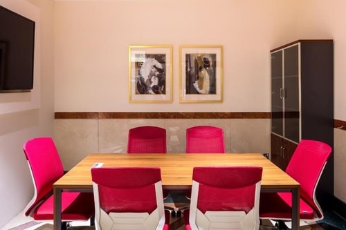 Deluxe Room Near Viva Supermarket 21 Luxury Bookings