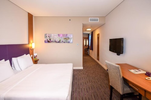 Double Room Near The Petshop DIP Megastore 3 Luxury Bookings
