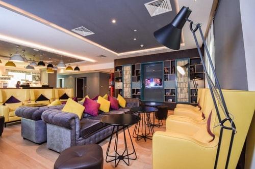 Double Room Near The Petshop DIP Megastore 15 Luxury Bookings
