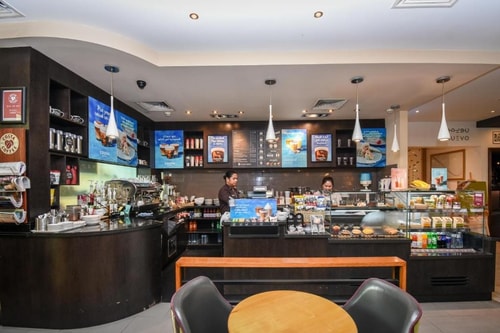 Double Room Near The Petshop DIP Megastore 18 Luxury Bookings