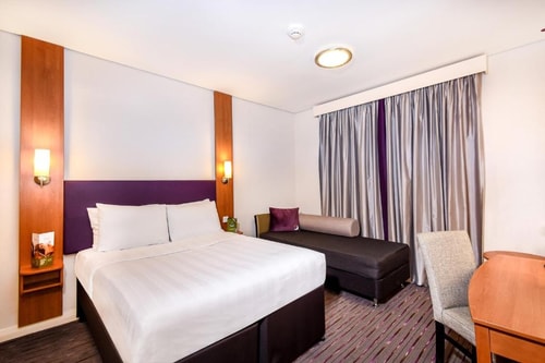 Double Room Near The Petshop DIP Megastore 1 Luxury Bookings