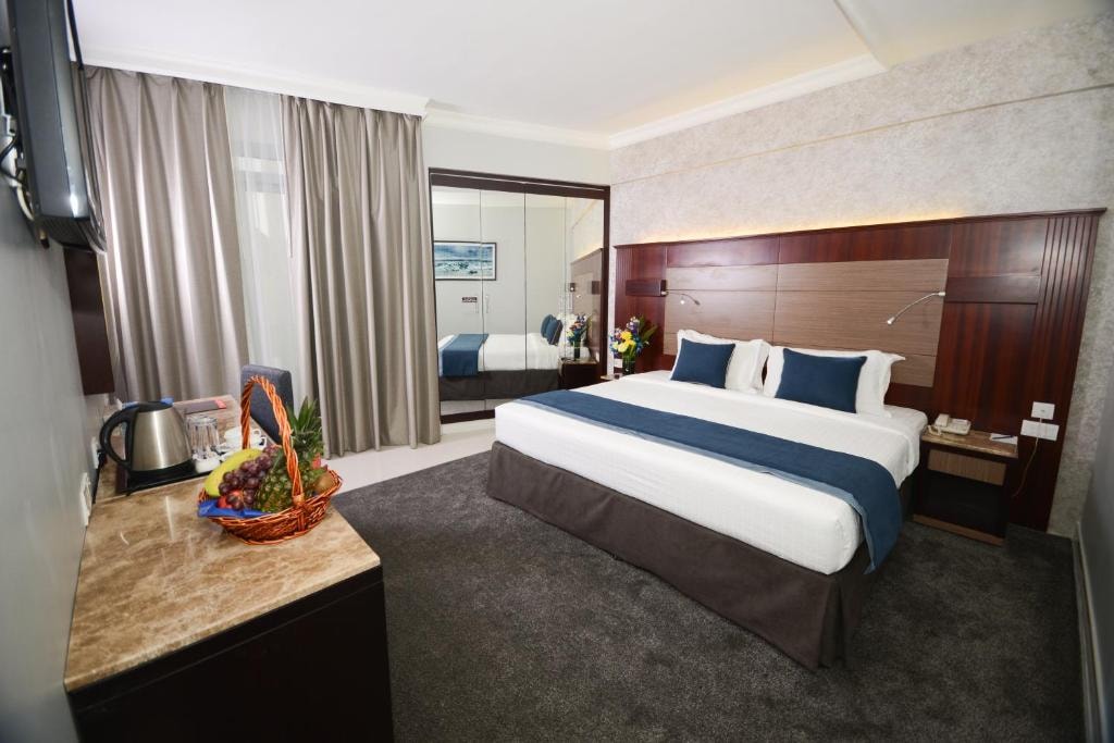 Suite Room Apartment Near Burj Al Nahar Mosque Luxury Bookings
