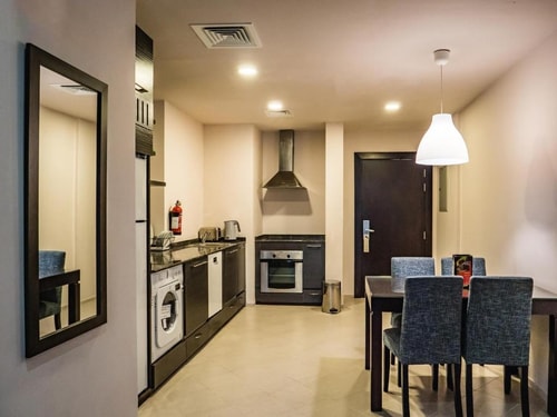 Two Bedroom Apartment Near Marina Walkway 5 Luxury Bookings