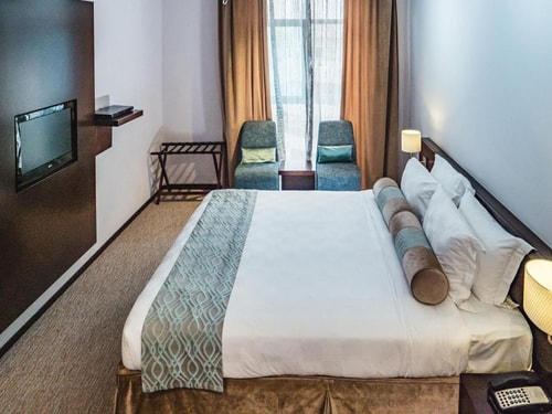 Two Bedroom Apartment Near Marina Walkway 1 Luxury Bookings
