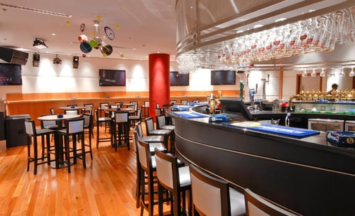 Deluxe Room Near Al Barsha Pond Park Dubai 13 Luxury Bookings