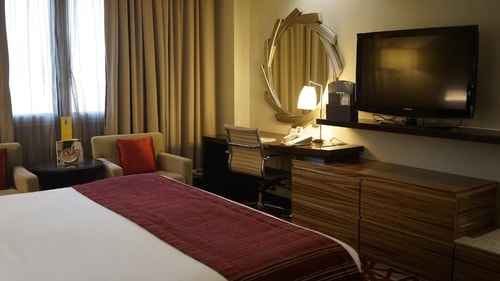Deluxe Room Near Vijo Fitness and Lifestyle 5 Luxury Bookings