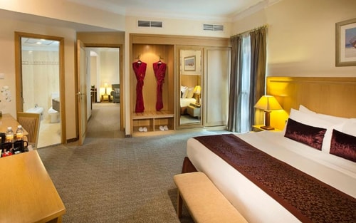 Standard Room Near Emirates SkyCargo 2 Luxury Bookings