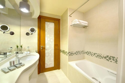 Premium Room Near Burjuman Metro By Luxury Booking 5 Luxury Bookings
