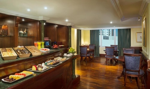 standard King Bedroom Nearby Hamarain Center 14 Luxury Bookings