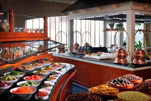 standard King Bedroom Nearby Hamarain Center 15 Luxury Bookings