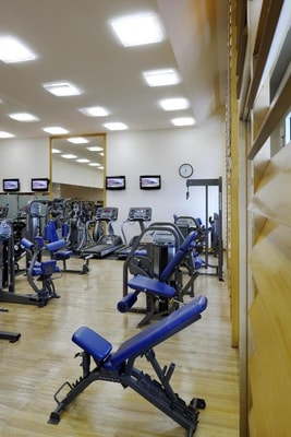 standard King Bedroom Nearby Hamarain Center 13 Luxury Bookings