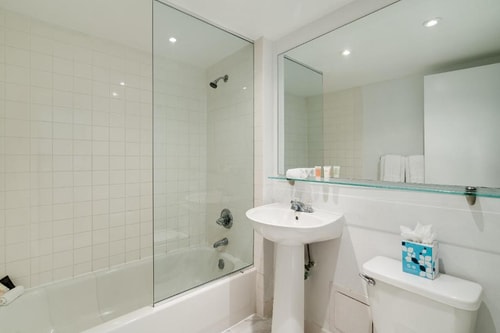 King Studio Near Soundscape Park MIA 5 Luxury Bookings