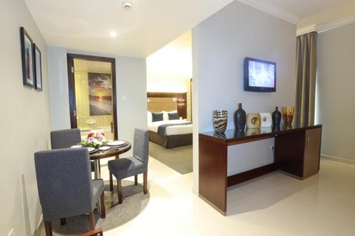 One Bedroom Apartment Near Pak Darbar Restaurant 7 Luxury Bookings
