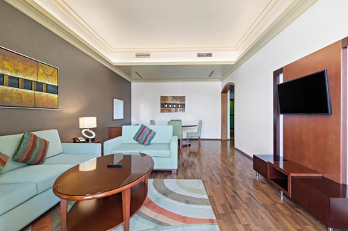 Two Bedroom Apartment Near Pak Darbar Restaurant 4 Luxury Bookings