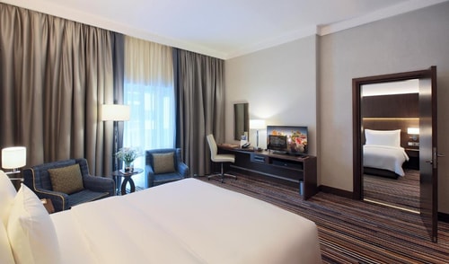 Luxury King Room Next to Internet Metro Station 8 Luxury Bookings