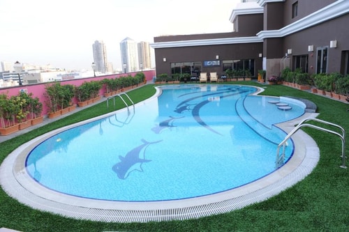 Deluxe Suite Near Sindhi Ceremonial Centre 15 Luxury Bookings