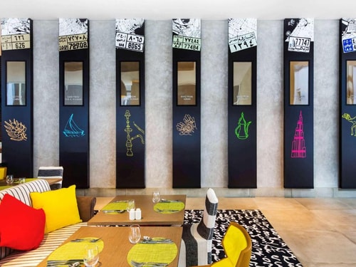 King Room Near Dubai Airport by Luxury Bookings 10 Luxury Bookings