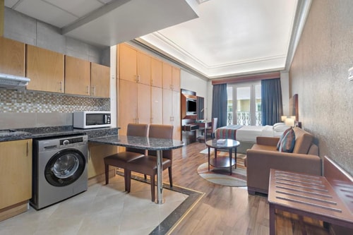 Studio Apartment Near Pak Darbar Restaurant 2 Luxury Bookings