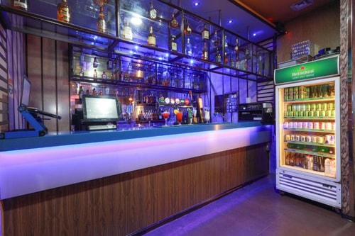 Standard Room Near Nesto Hypermarket Ac 11 Luxury Bookings