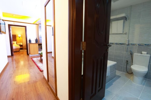 Suite Room Near Manal Al Madina Supermarket 4 Luxury Bookings