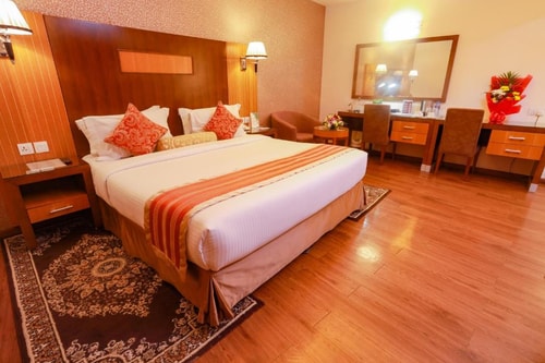 Suite Room Near Manal Al Madina Supermarket 1 Luxury Bookings