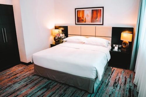 Amber Deluxe King Or Twin Room Near Gold Souk Luxury Bookings