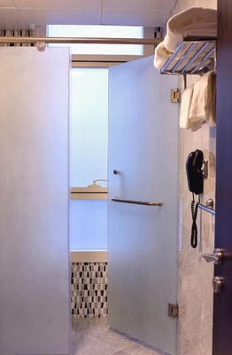 One Bedroom Apartment Near Al Diar Sawa Hotel AUH 4 Luxury Bookings