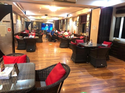 Deluxe 1 Bedroom Suite Near Abu Dhabi Public Beach 9 Luxury Bookings