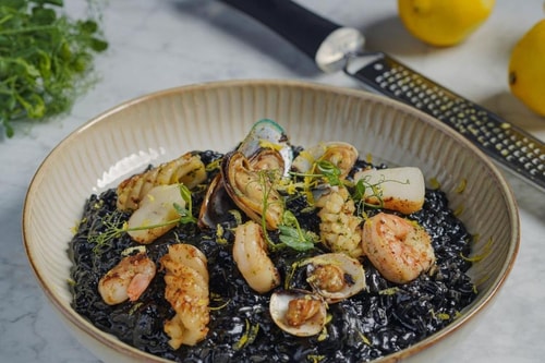 Deluxe Room City View Nearby Tourist Club Area 13 Luxury Bookings