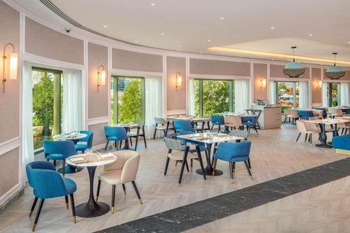 Classic Room Near Formal Park By Luxury Bookings 6 Luxury Bookings