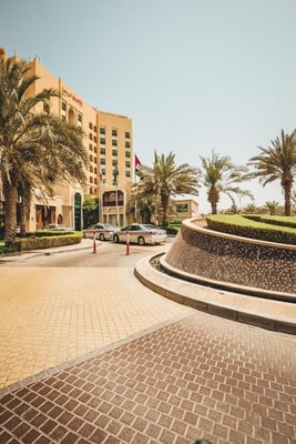 Deluxe Room Near The Souk Qaryat Al Beri 18 Luxury Bookings