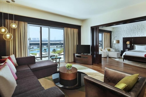 One Bedroom Suite Near Al Forsan Village 3 Luxury Bookings